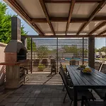 Villa Miranda With Pool