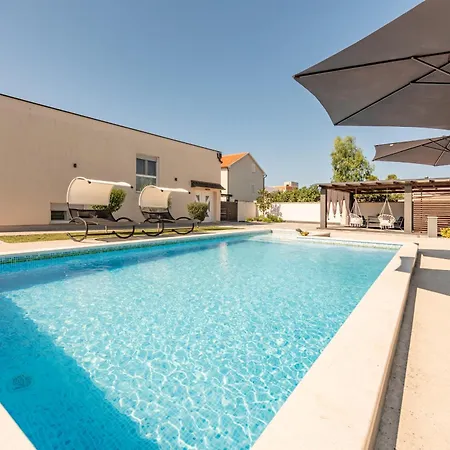 Vila Miranda With Pool Zaton (Zadar)