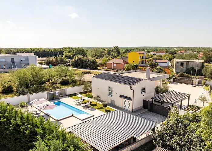 Miranda With Pool Villa