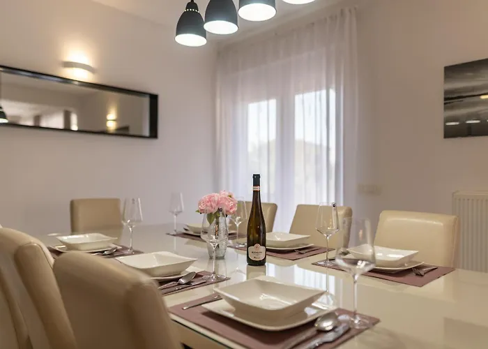 Villa Miranda With Pool