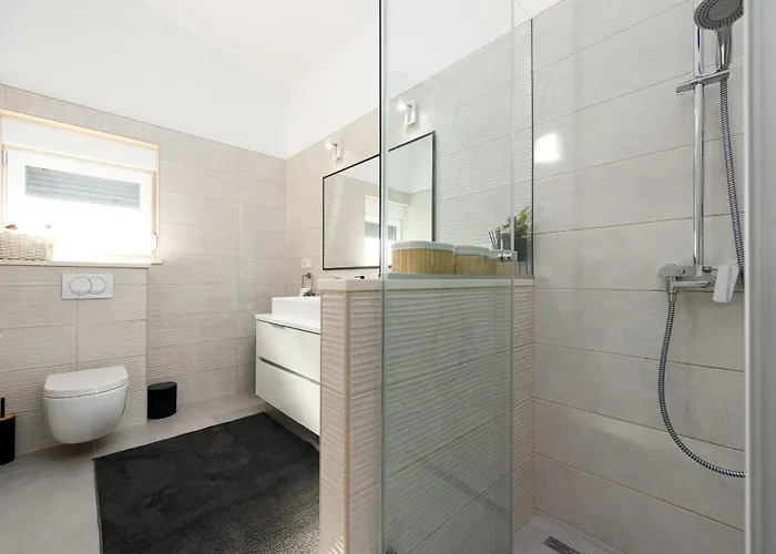 Miranda With Pool Villa