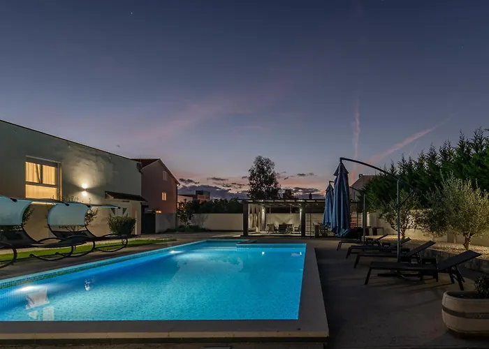 Miranda With Pool Villa