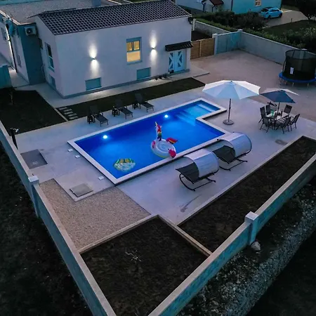 Miranda With Pool Villa