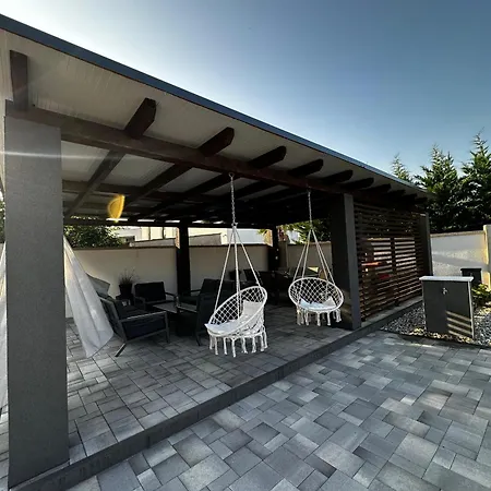 Villa Miranda With Pool *