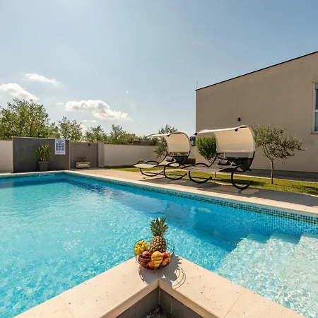 Miranda With Pool Zaton (Zadar)