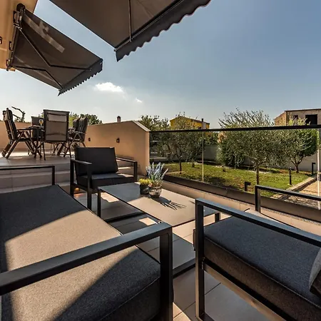 Miranda With Pool Villa