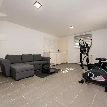 Miranda With Pool Villa